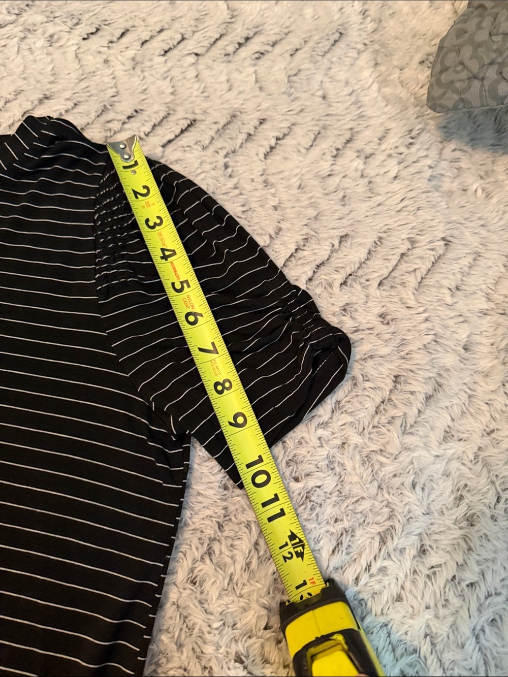 Modern Works Black Short Sleeve Tee with White Stripes smocked sleeve L - Picture 4 of 11